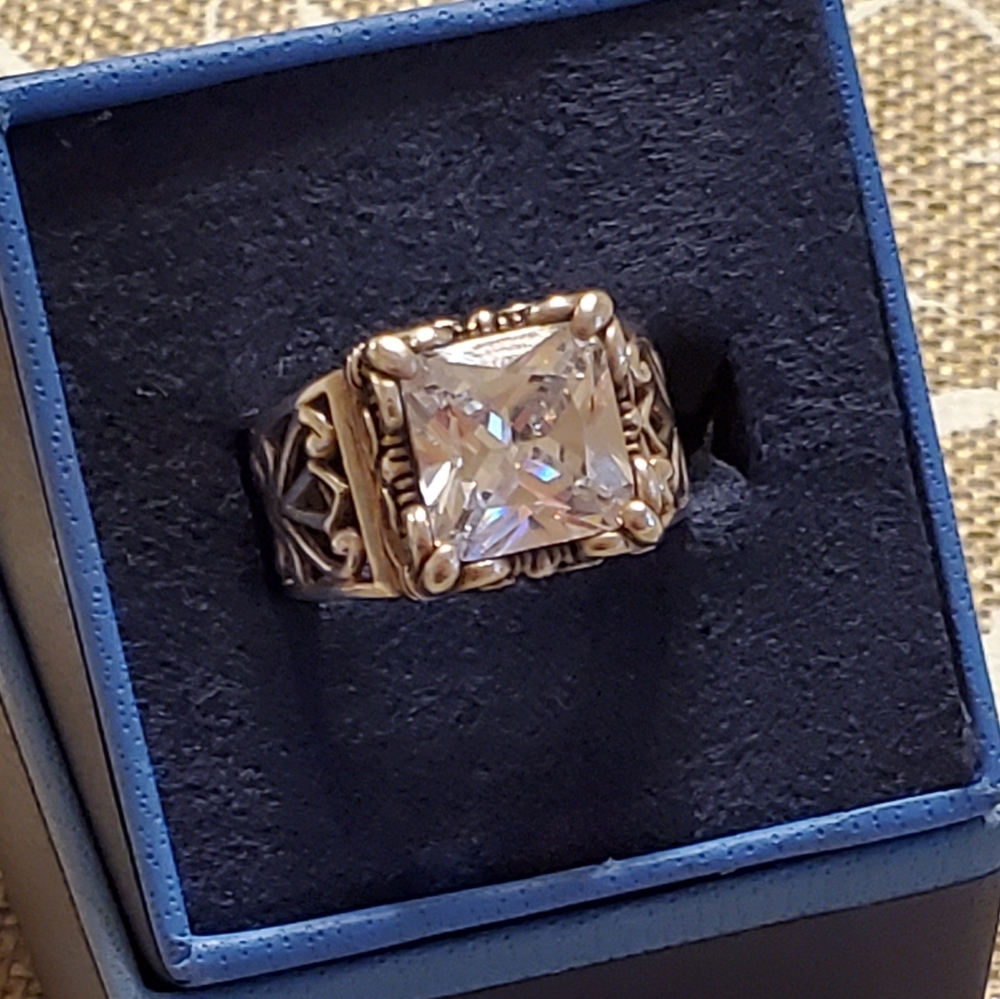 Silpada Sterling Silver Uptown Scrolled Ring - Picture 2 of 16